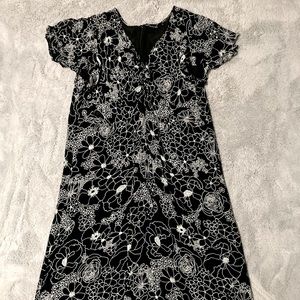 Avenue Floral Dress Size 28